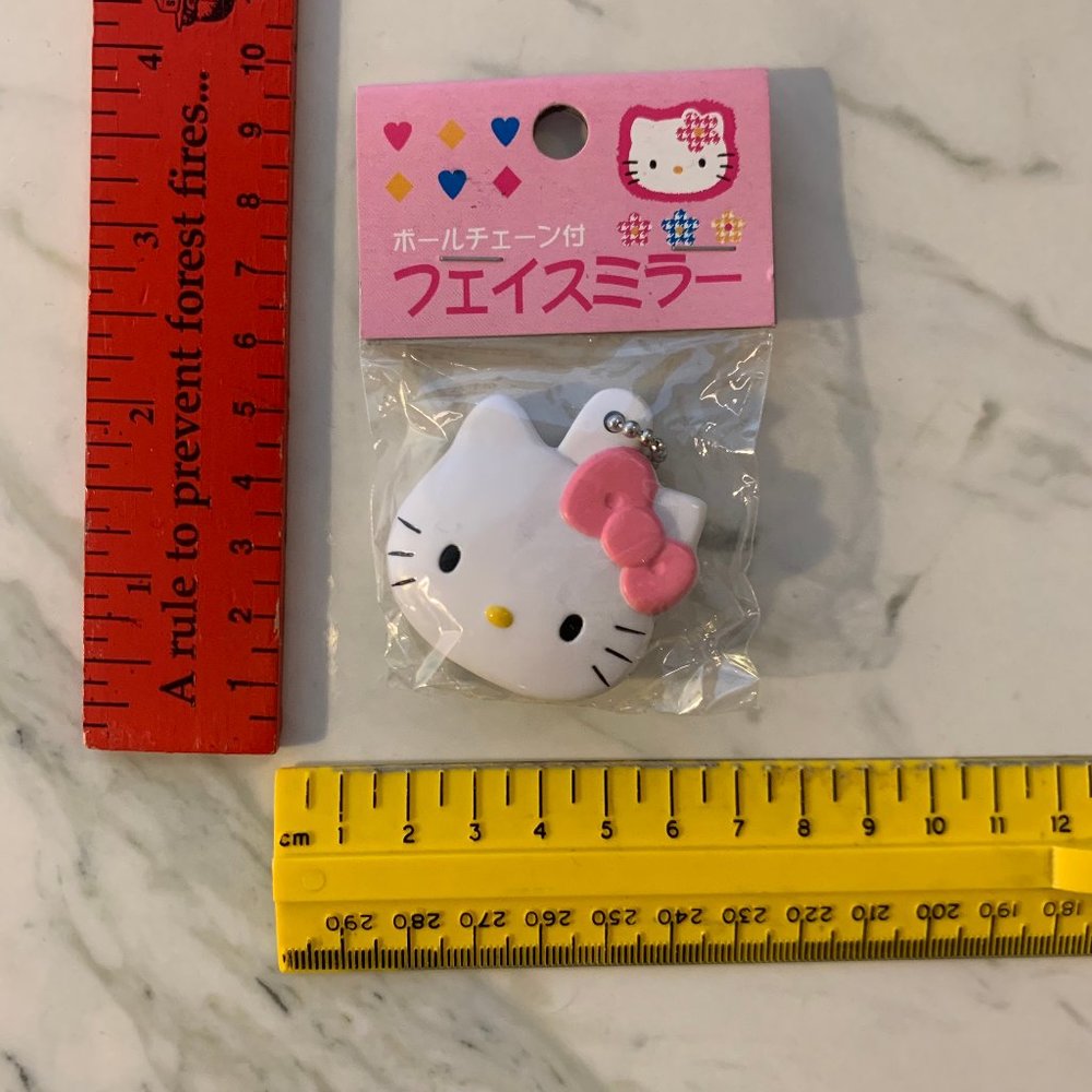 Vintage 1997 Hello Kitty mirror keychain brand new unopened